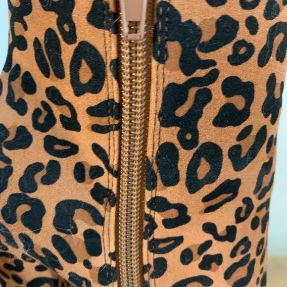 NWOT Cheetah Leopard Print Retro 60’s 70’s Peep Toe High Heel Boots with Zipper - Picture 3 of 5